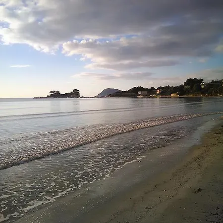 Apartman Dennis L Laganász