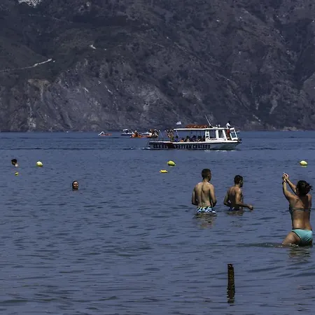 Apartman Dennis L Laganász